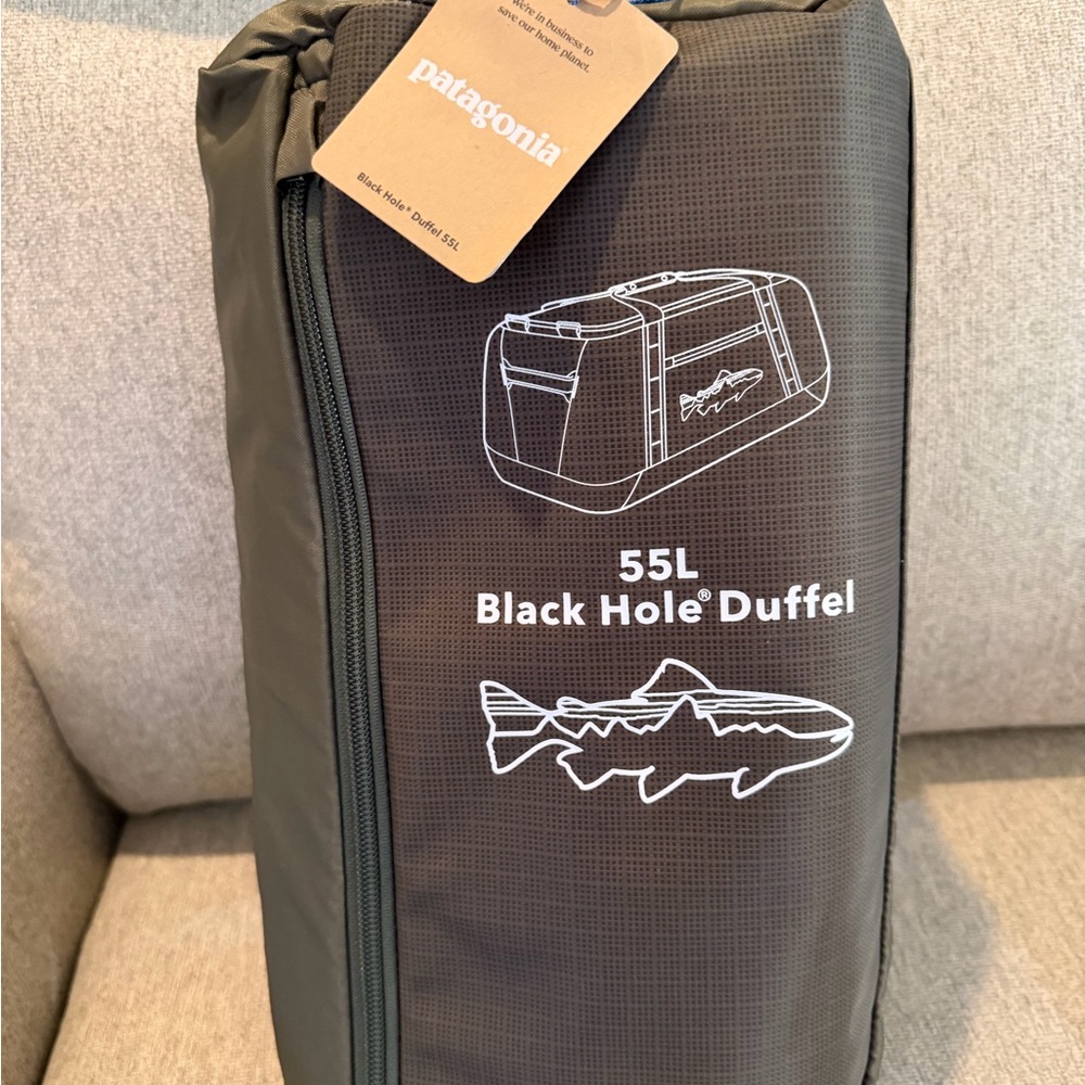 NWT Patagonia Black Hole Duffle Basin Green 55L - Picture 2 of 3